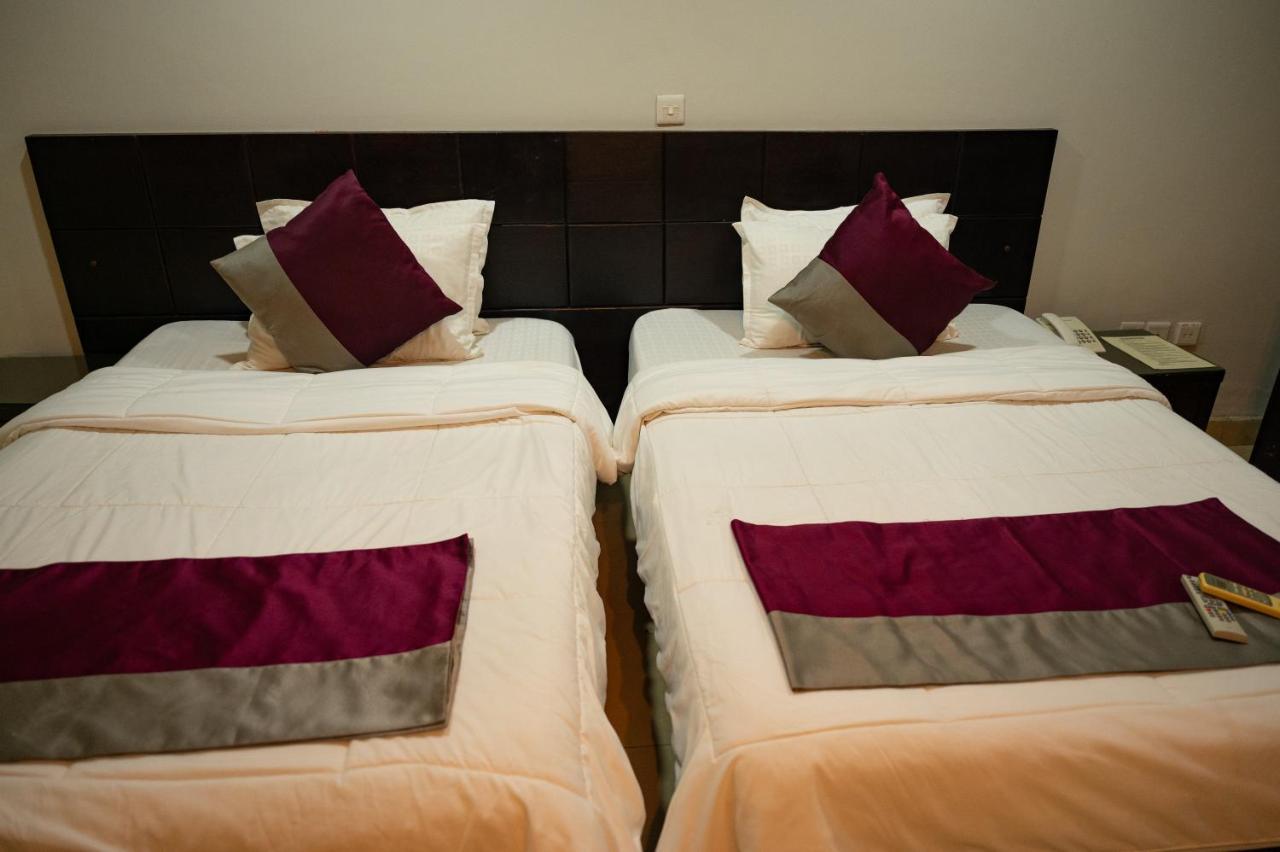 Korkdam Hotel Taifa Екстер'єр фото