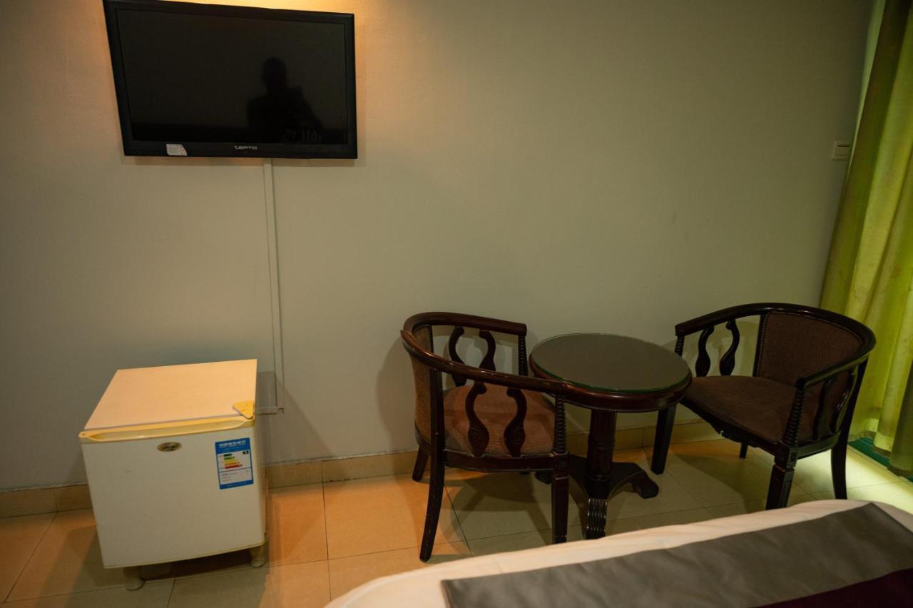Korkdam Hotel Taifa Екстер'єр фото
