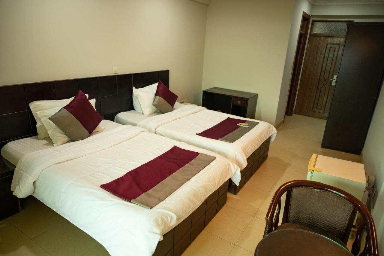 Korkdam Hotel Taifa Екстер'єр фото