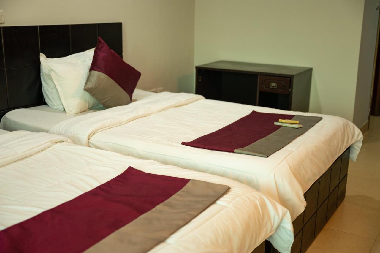 Korkdam Hotel Taifa Екстер'єр фото