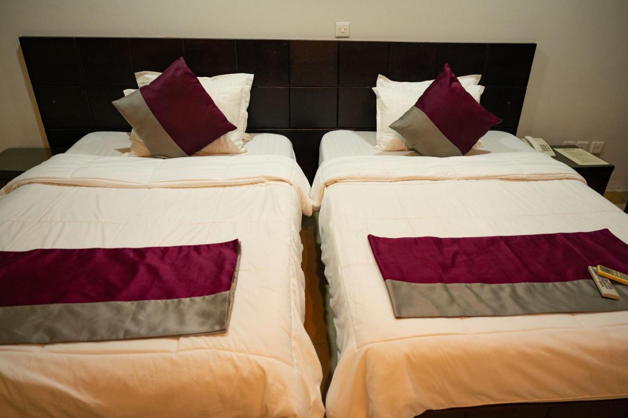 Korkdam Hotel Taifa Екстер'єр фото