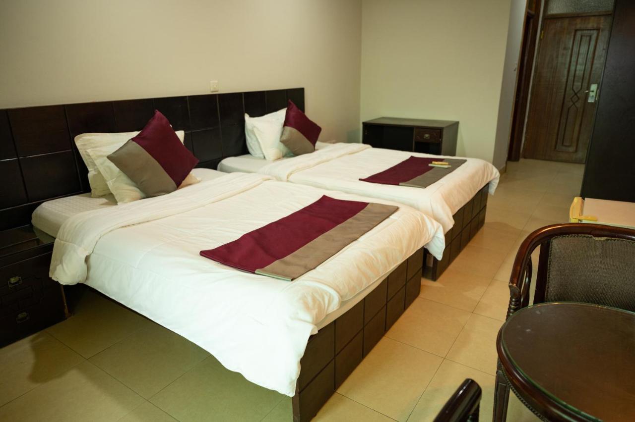 Korkdam Hotel Taifa Екстер'єр фото