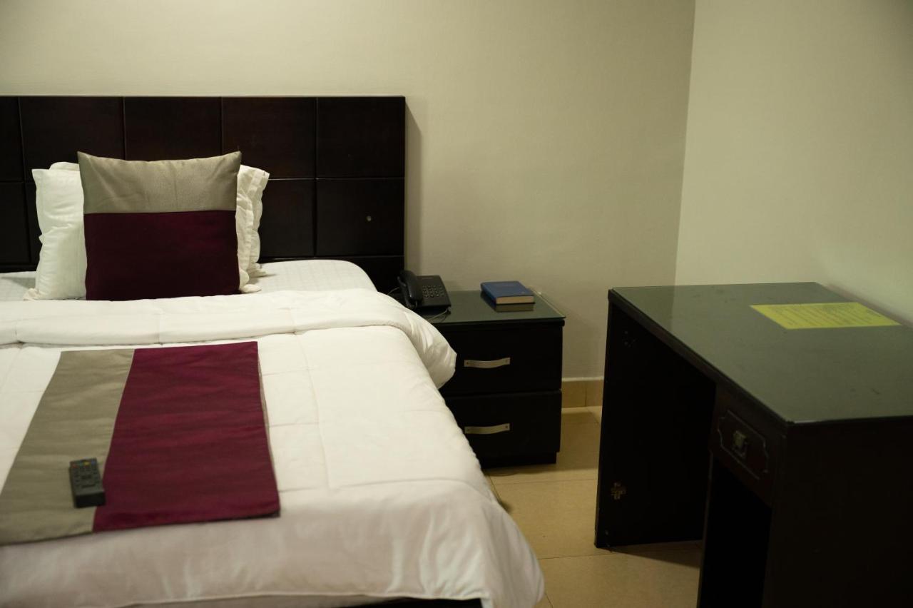 Korkdam Hotel Taifa Екстер'єр фото